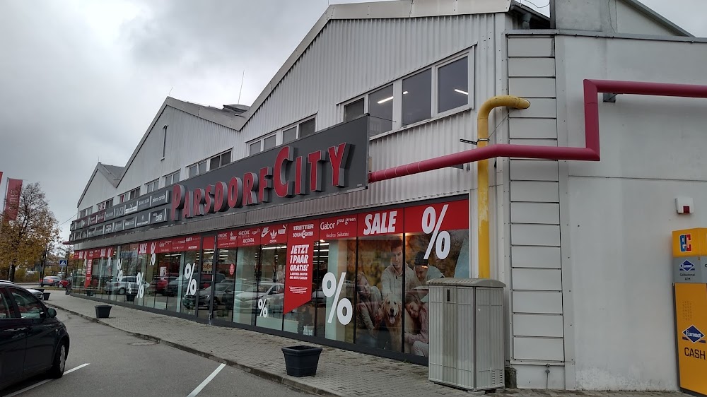 Shopping in Parsdorf